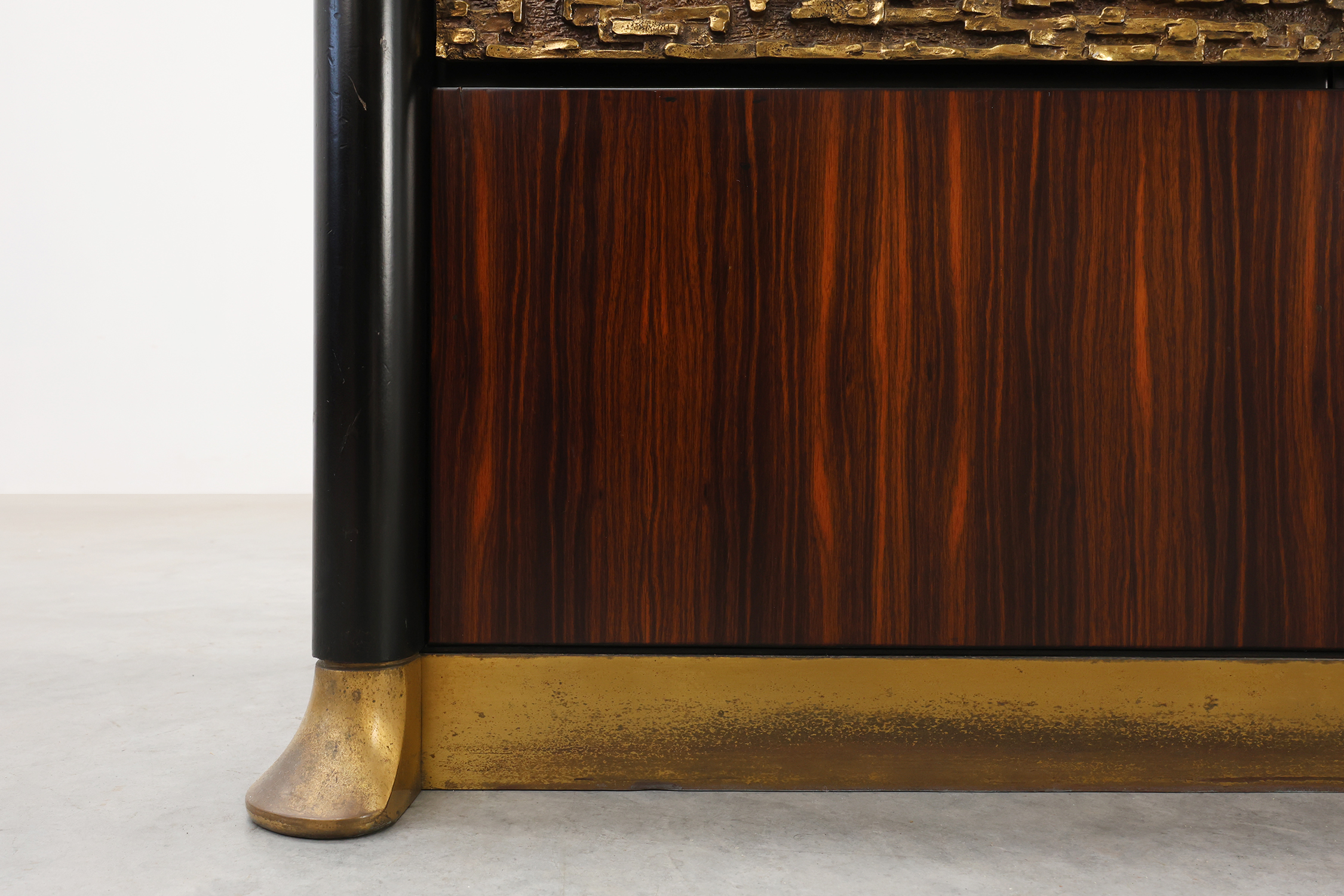 Sculptural wood and Brutalist Brass Credenza by Luciano Frigerio, Italy 1970sthumbnail
